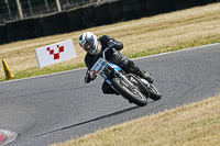cadwell-park;cadwell-park-photographs;cadwell-trackday-photographs;enduro-digital-images;event-digital-images;eventdigitalimages;peter-wileman-photography;racing-digital-images;trackday-digital-images;trackday-photos